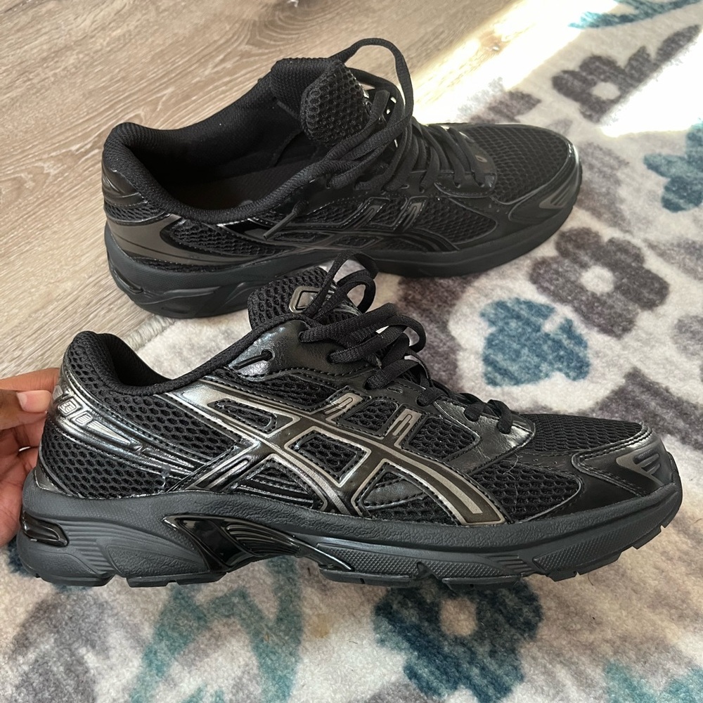 ASIC 1130 black